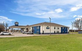 Days Inn By Wyndham Dallas Plano